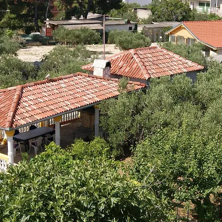 Apartament Maslina *