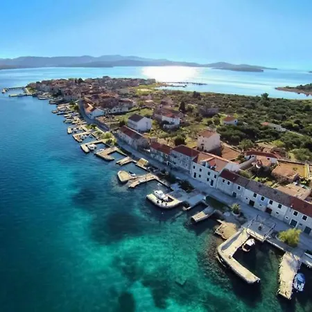 公寓 Maslina 布罗达里卡